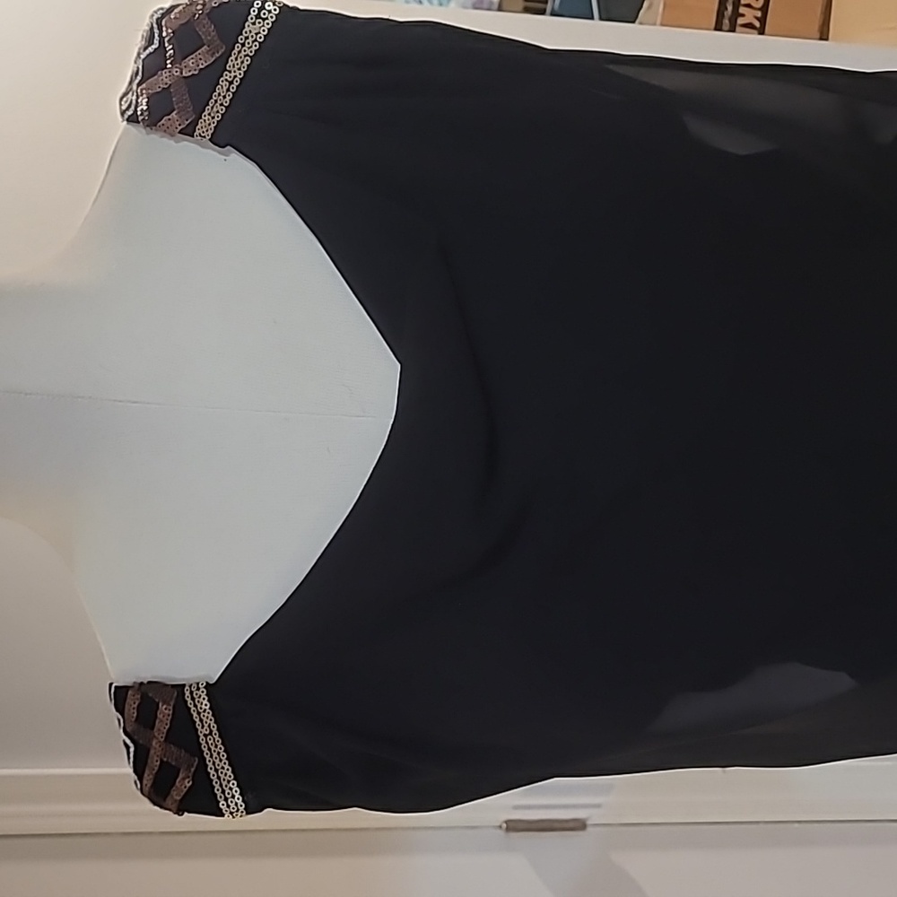 Dress - Picture 3 of 6
